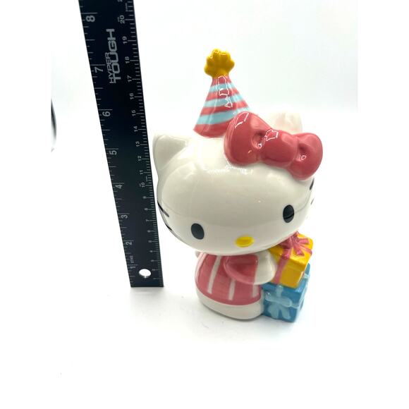 NWT Blue Sky Clayworks Birthday Hello Kitty Birthday Figurine 23816 - Picture 4 of 4